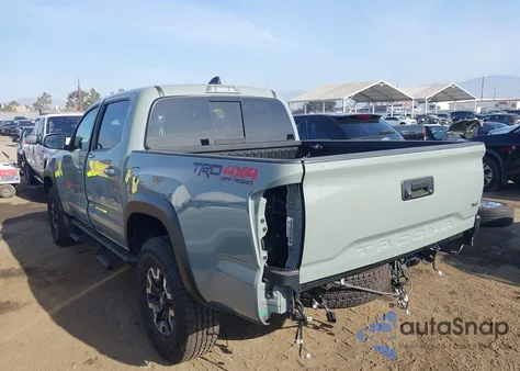 2023 Toyota Tacoma Trd Off Road z USA, uszkodzony, nr VIN 3TMCZ5AN4PM612140